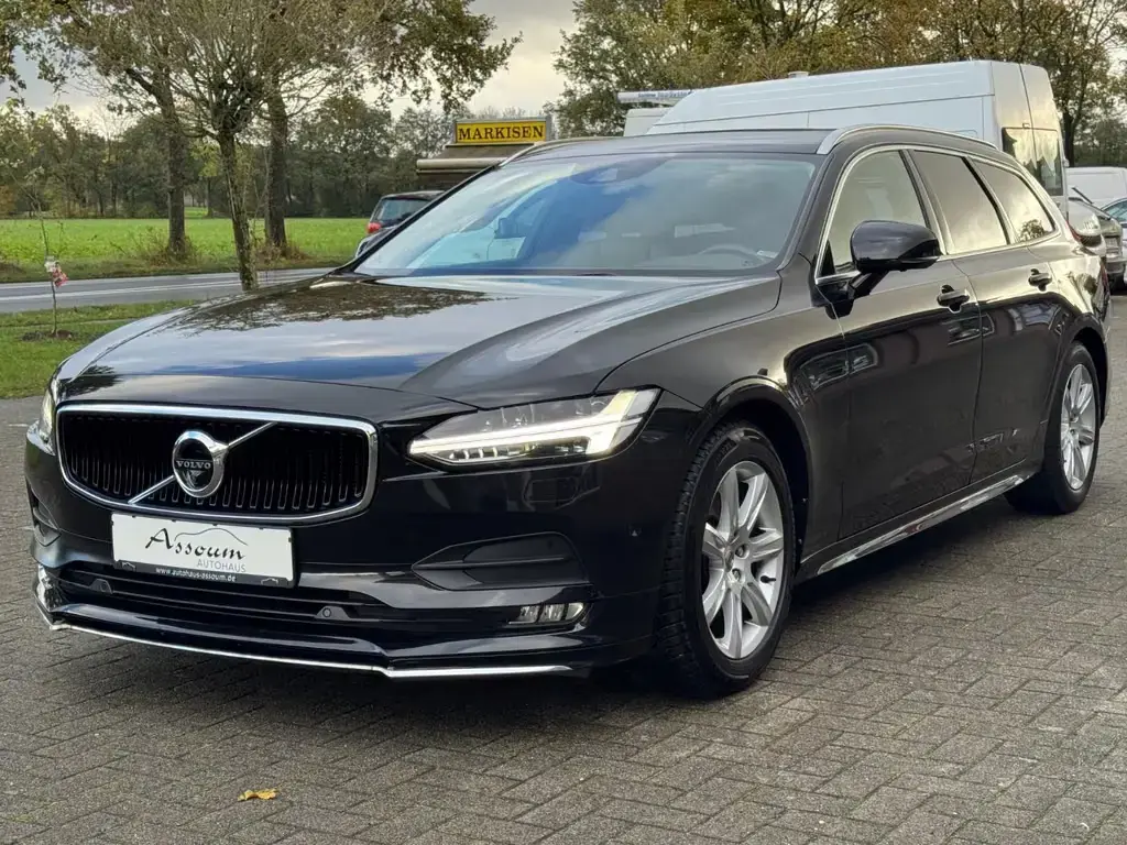 Main__Slider__Photo:Volvo V90 Kombi Momentum/LED/Kam360°/Navi/Memory/Leder 09/2016-1