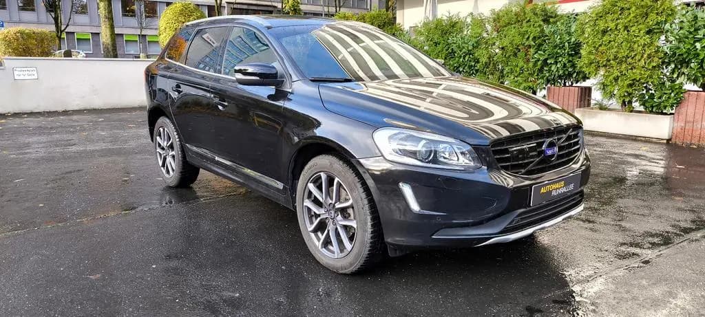 Main__Slider__Photo:Volvo XC60 Summum 2WD 03/2016-0