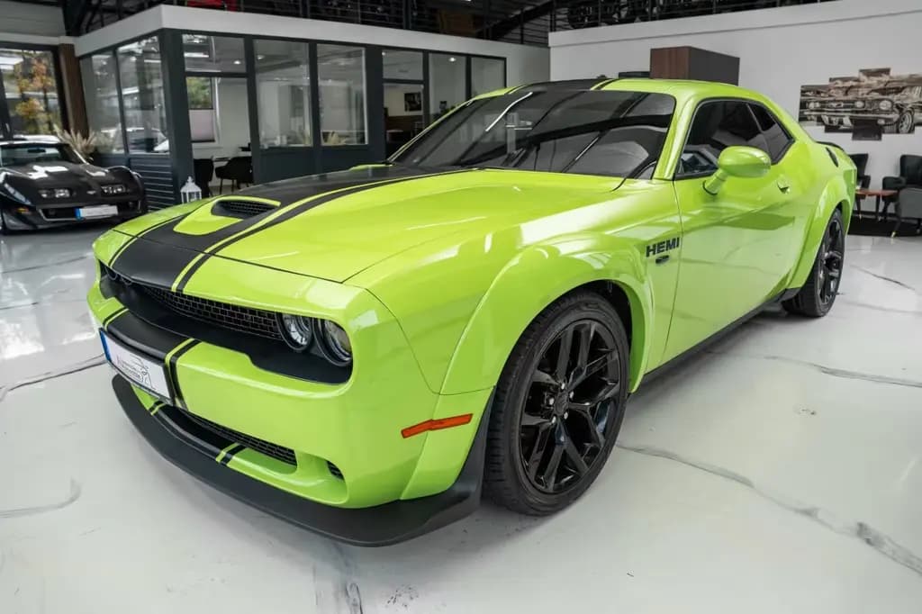 Main__Slider__Photo:Dodge Challenger 5,7 HEMI V8 Widebody Leder Top 05/2024-0