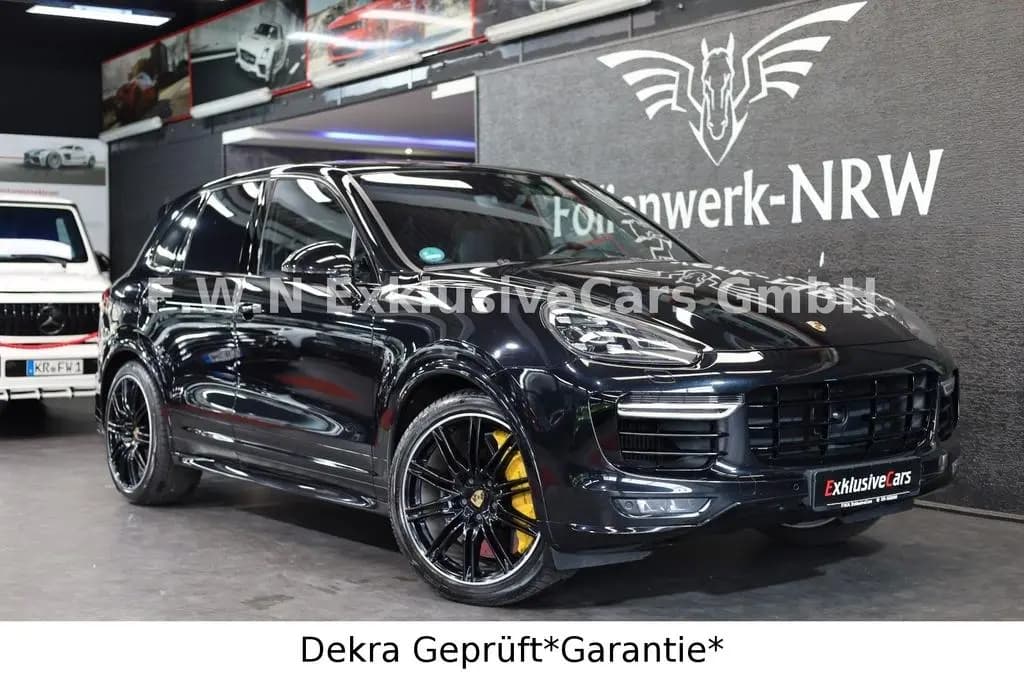 Main__Slider__Photo:Porsche Cayenne Turbo S*TV*ACC*Pano*Matix*Burmester 11/2016-0