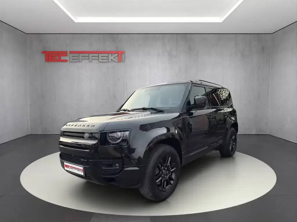Main__Slider__Photo:Land Rover Defender 110 X-Dynamic SE 01/2023-1