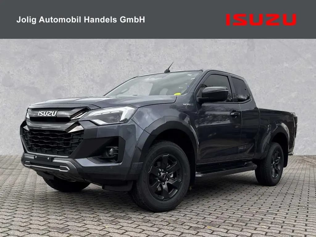Main__Slider__Photo:Isuzu D-Max Space Cab 4WD Autm. V-Cross am Lager 03/2026-0