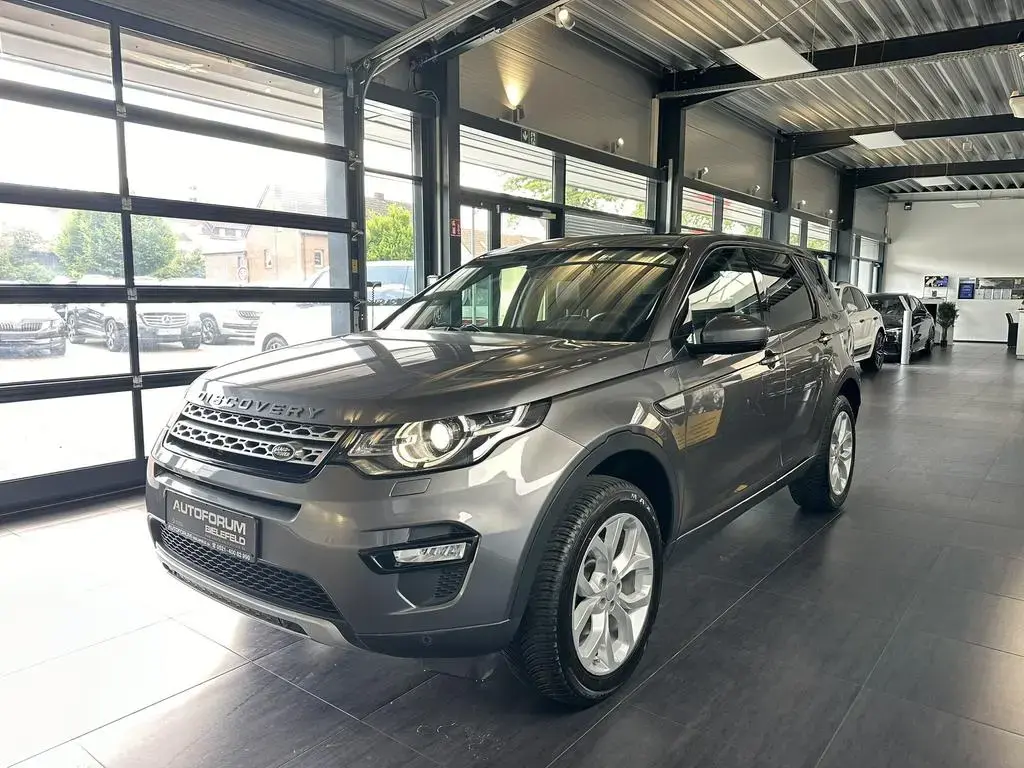 Main__Slider__Photo:Land Rover Discovery Sport TD4 HSE|Pano|AHK|Kamera|LM19 10/2016-1