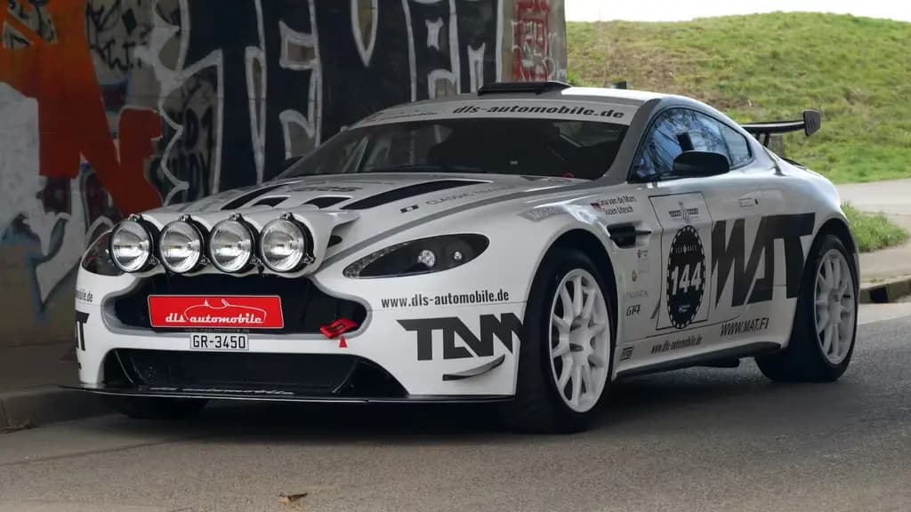 Main__Slider__Photo:Aston Martin V8 Vantage GT4 Rallye "one of one" Ex-Delecour! 05/2012-0