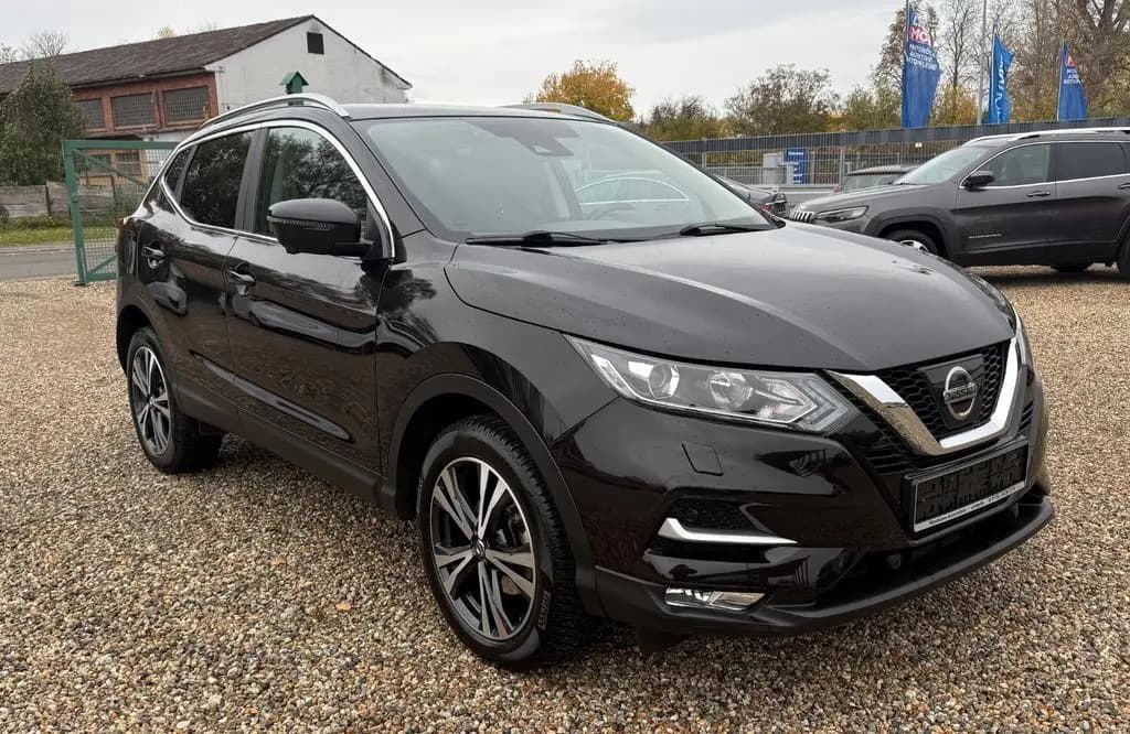Main__Slider__Photo:Nissan Qashqai N-Connecta Panorama-Dach,Navi,Garantie 03/2018-0