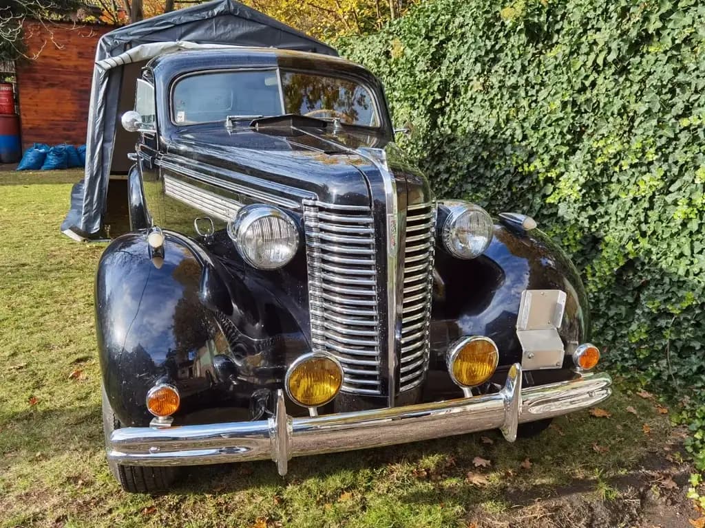 Main__Slider__Photo:Buick Other Modell 41  8 Zyl von 1938 Original Lack und Stof 07/1938-0