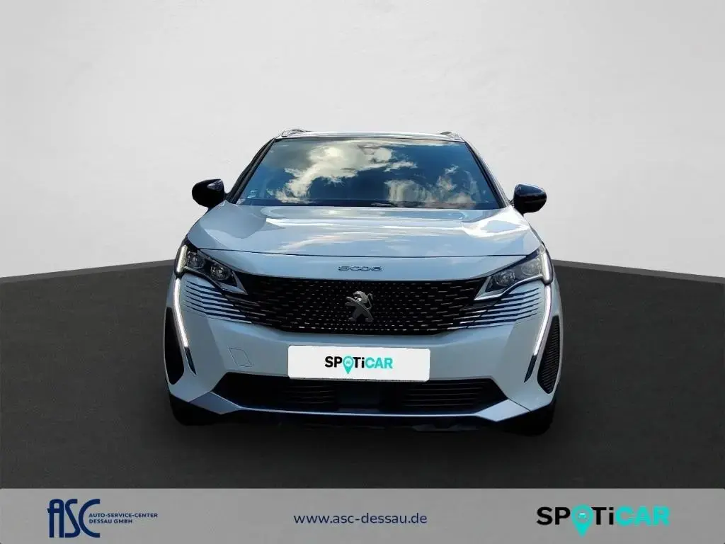 Main__Slider__Photo:Peugeot 5008 GT/FullLED/Sitzh/Kamera/AZV/AGR Sitze/elHec 09/2021-1