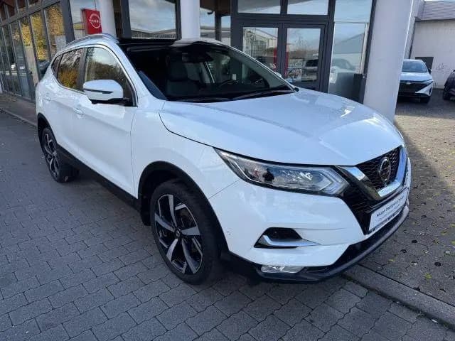 Main__Slider__Photo:Nissan Qashqai 1.3DIG-T 160PS Tekna Bose BFS AHK Keyles 07/2019-0