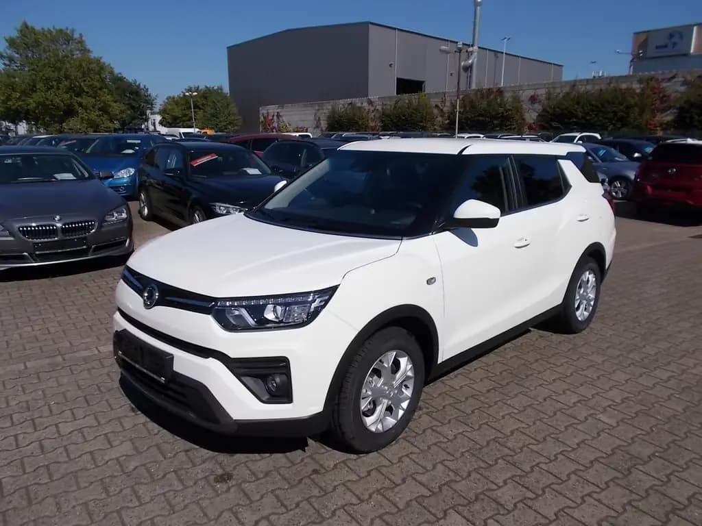 Main__Slider__Photo:Ssangyong Tivoli Grand 1.5 T Amber Klima Kamera PDC Tempom 01/2025-0