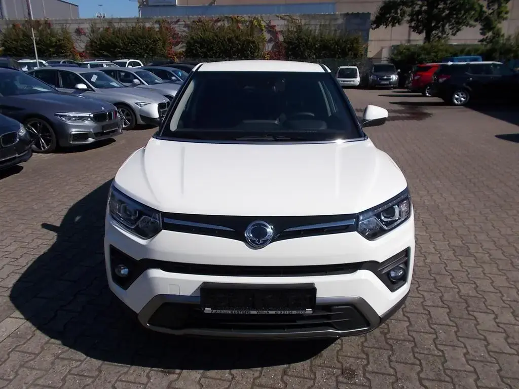 Main__Slider__Photo:Ssangyong Tivoli Grand 1.5 T Amber Klima Kamera PDC Tempom 01/2025-1