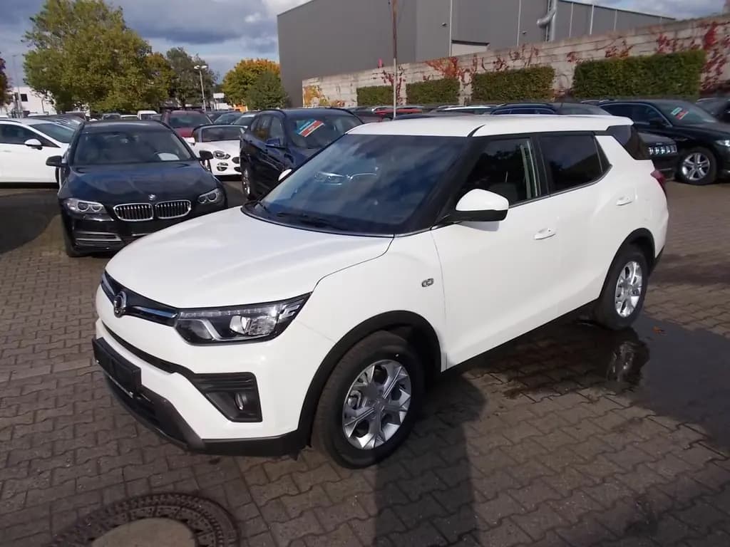 Main__Slider__Photo:Ssangyong Tivoli Grand 1.5 T Amber  Automatik Klima Kamera 01/2025-0