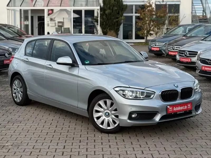 Main__Slider__Photo:BMW 1 Series i Advantage Lim. 5-trg.*NAVI*SHZ*GRA*PDC*BT* 03/2016-0