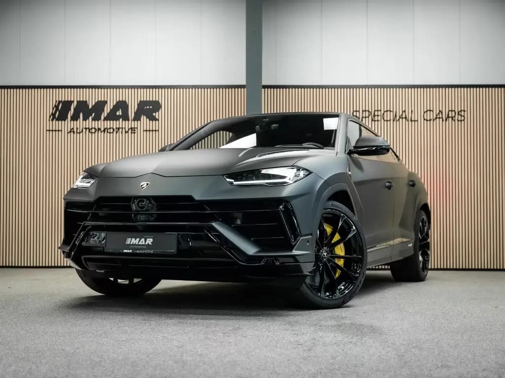 Main__Slider__Photo:Lamborghini Urus 4.0 V8 S | Urus S | BTW | Akrapovic | luftf 07/2023-0
