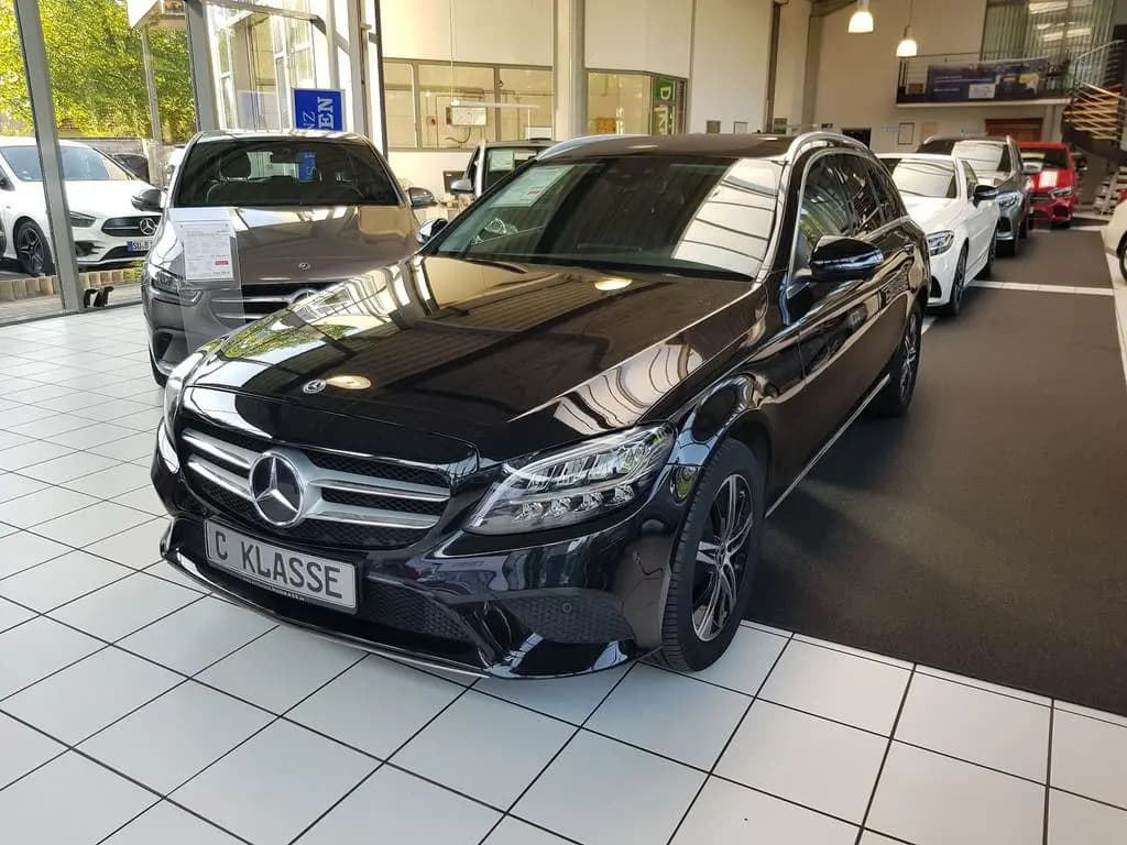 Main__Slider__Photo:Mercedes-Benz C-Class 180 AVANTGARDE LED EL.HECK KAMERA SHZ PTS AMBI 09/2019-0
