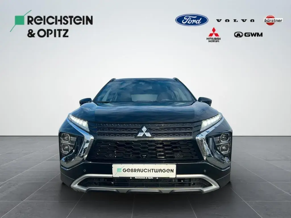 Main__Slider__Photo:Mitsubishi Eclipse Cross 2.4 PLUG-IN HYBRID Intro Edition 09/2021-1