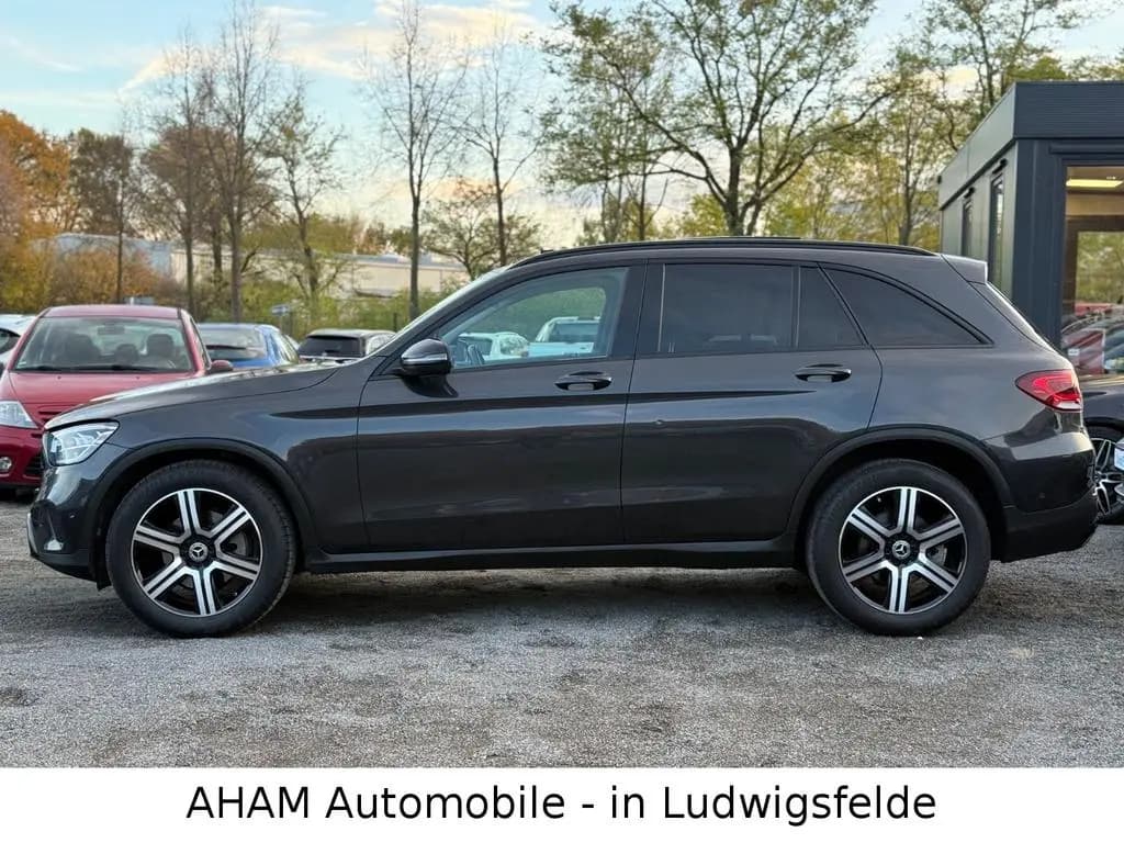 Main__Slider__Photo:Mercedes-Benz GLC-Class 220 d 4Matic|PANO|VIRTUAL|NIGHT|AMBIENTE|KAM 03/2022-0