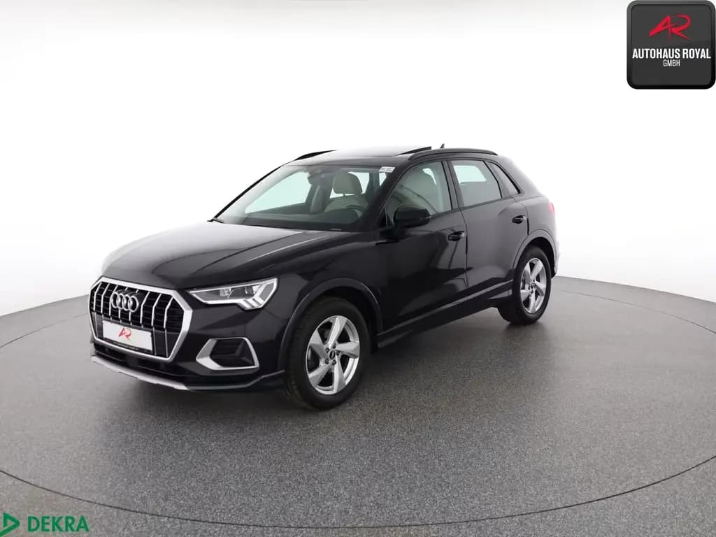 Main__Slider__Photo:Audi Q3 35 TFSI KEYLESS,AMBIENTE,PANORAMA,METALLIC 06/2021-0