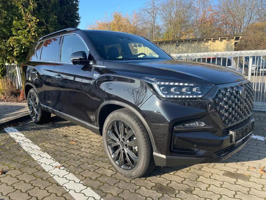 Main__Slider__Photo:KGM Rexton 8/AT AWD BLACK+Wildleder 12/2025-0
