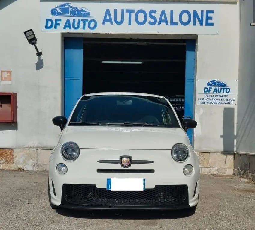 Main__Slider__Photo:Abarth 500 1.4 Turbo T-Jet 08/2011-0