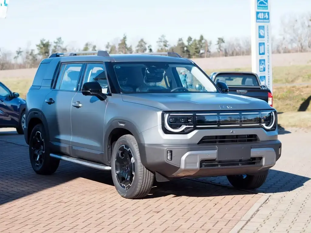 Main__Slider__Photo:BAIC BJ30 4WD Hybrid Automatik Pano LED ACC null-1