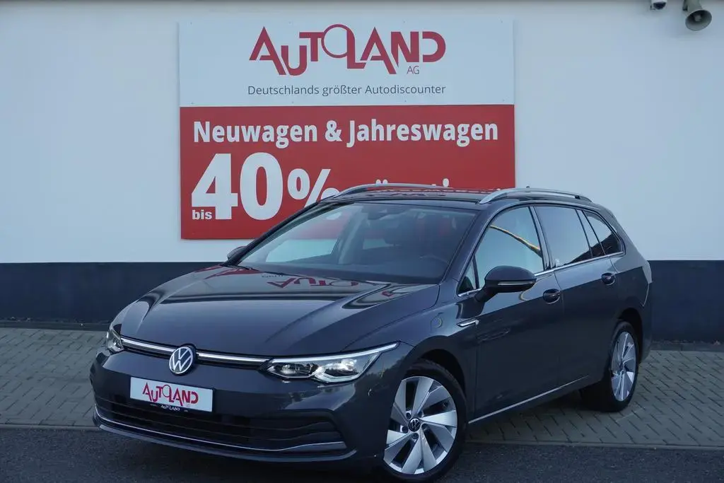 Main__Slider__Photo:Volkswagen Golf VIII Variant Style eTSI DSG LED Navi ACC 07/2021-1