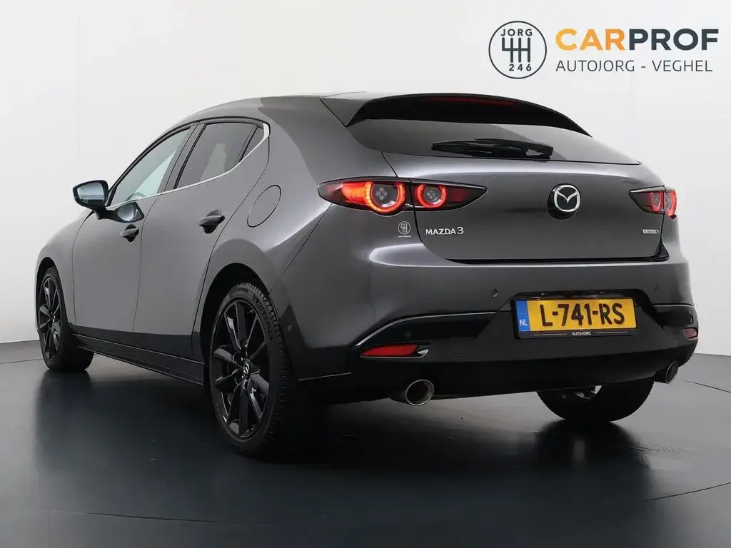 Main__Slider__Photo:Mazda 3 2.0 e-SkyActiv-X M Hybrid 186 Luxury Leder | B 07/2021-1