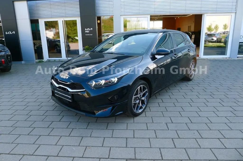 Main__Slider__Photo:Kia Ceed 1.5T DCT7 SPIRIT /NAVI/UVO/LED 04/2025-0