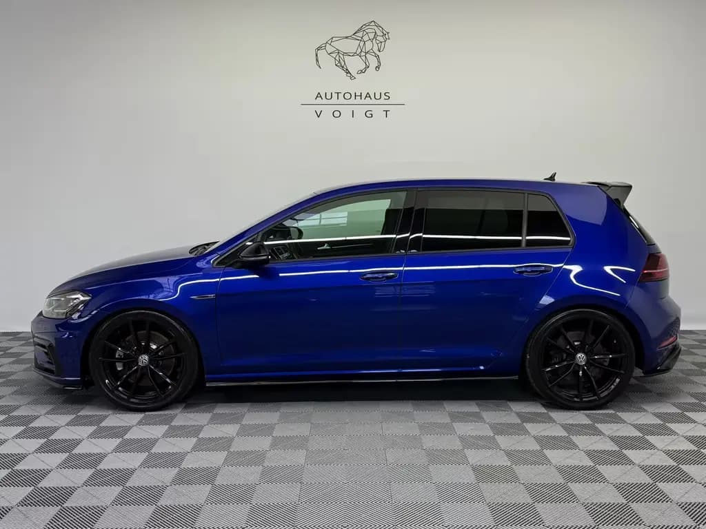 Main__Slider__Photo:Volkswagen Golf R 4Motion|Pretoria|Akrapovic|DCC|Performanc 05/2019-0