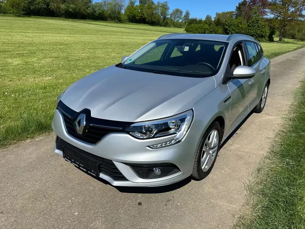 Main__Slider__Photo:Renault Megane IV Grandtour Business Edition 09/2020-0