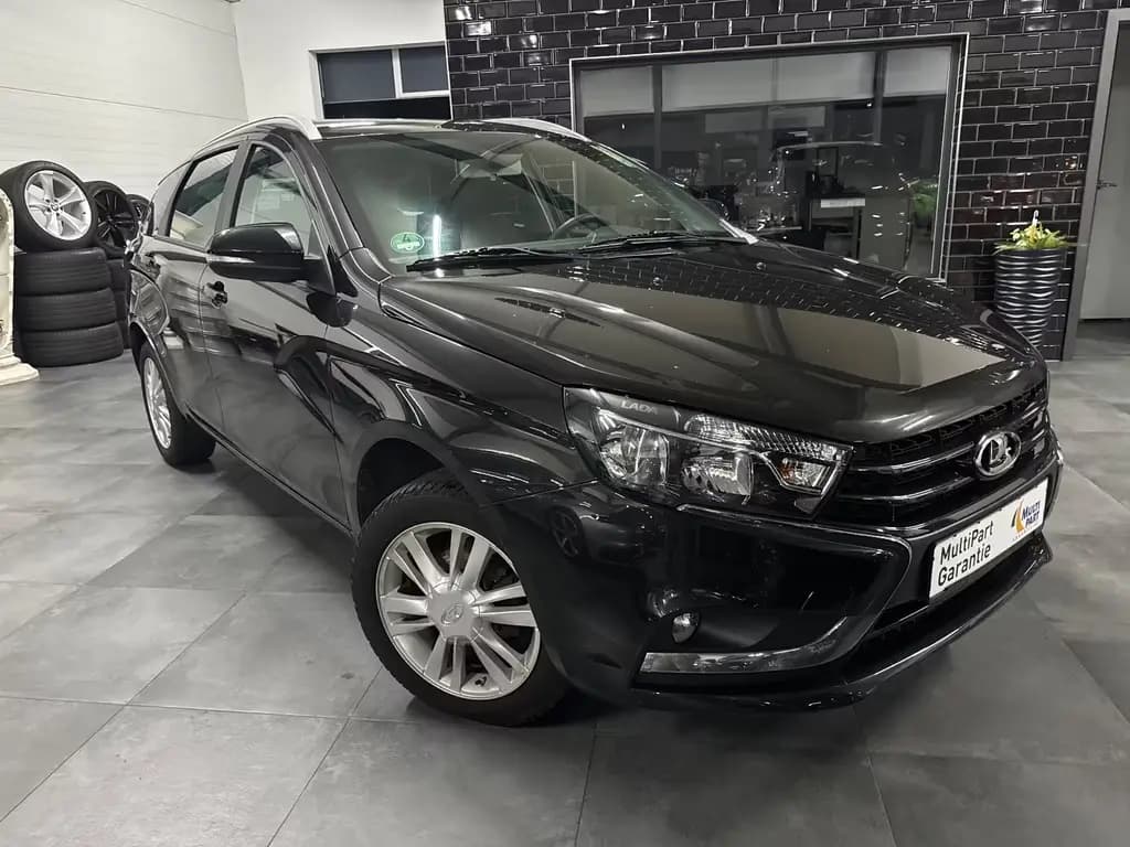 Main__Slider__Photo:Lada Vesta 04/2019-0