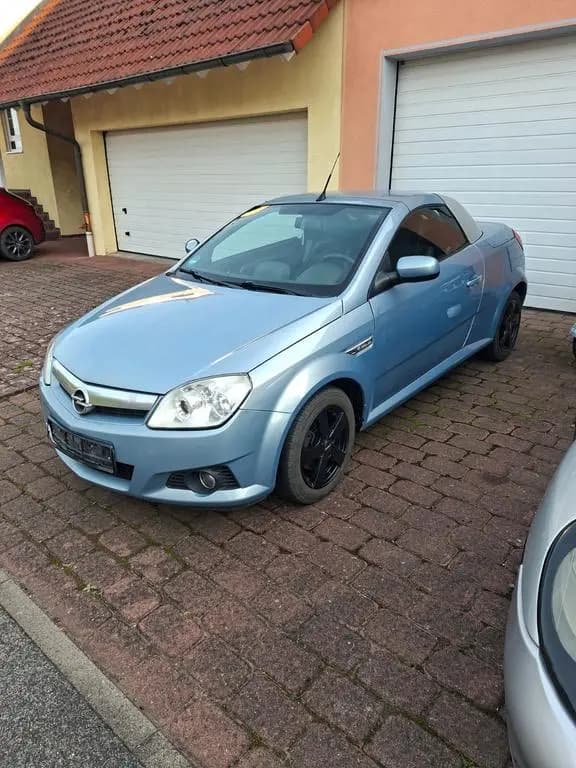 Main__Slider__Photo:Opel Tigra 1.8 Sport Sport 11/2004-0