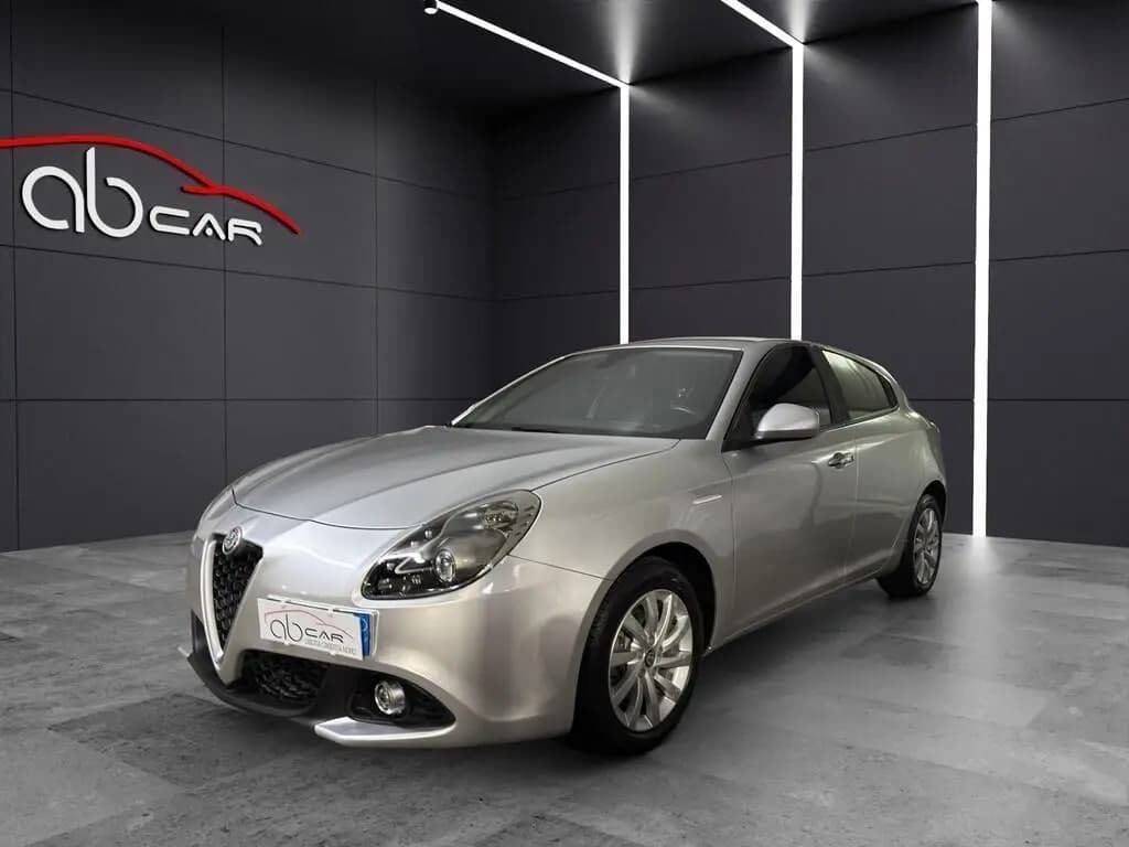 Main__Slider__Photo:Alfa Romeo Giulietta 1.6 jtdm Giulietta 120cv tc 12/2016-0