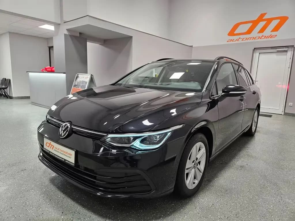 Main__Slider__Photo:Volkswagen Golf VIII 2.0 TDI Variant Life MATRIX 05/2021-0