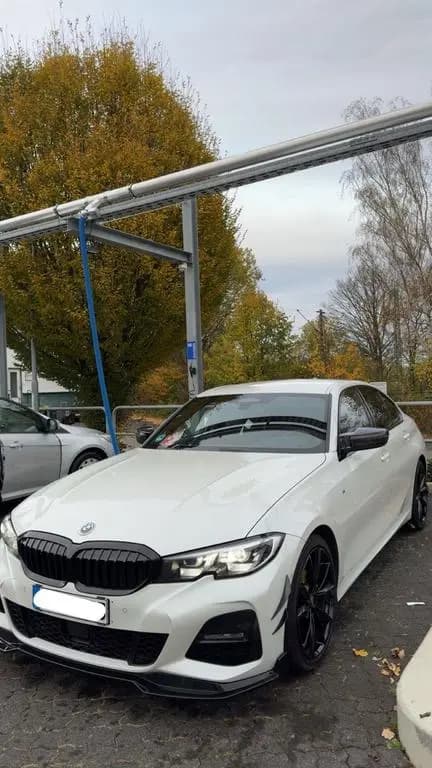 Main__Slider__Photo:BMW 3 Series 320i xDrive M-Paket (184 PS 11/2021-0