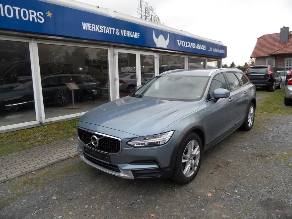 Main__Slider__Photo:Volvo V90 Cross Country AWD 01/2019-0
