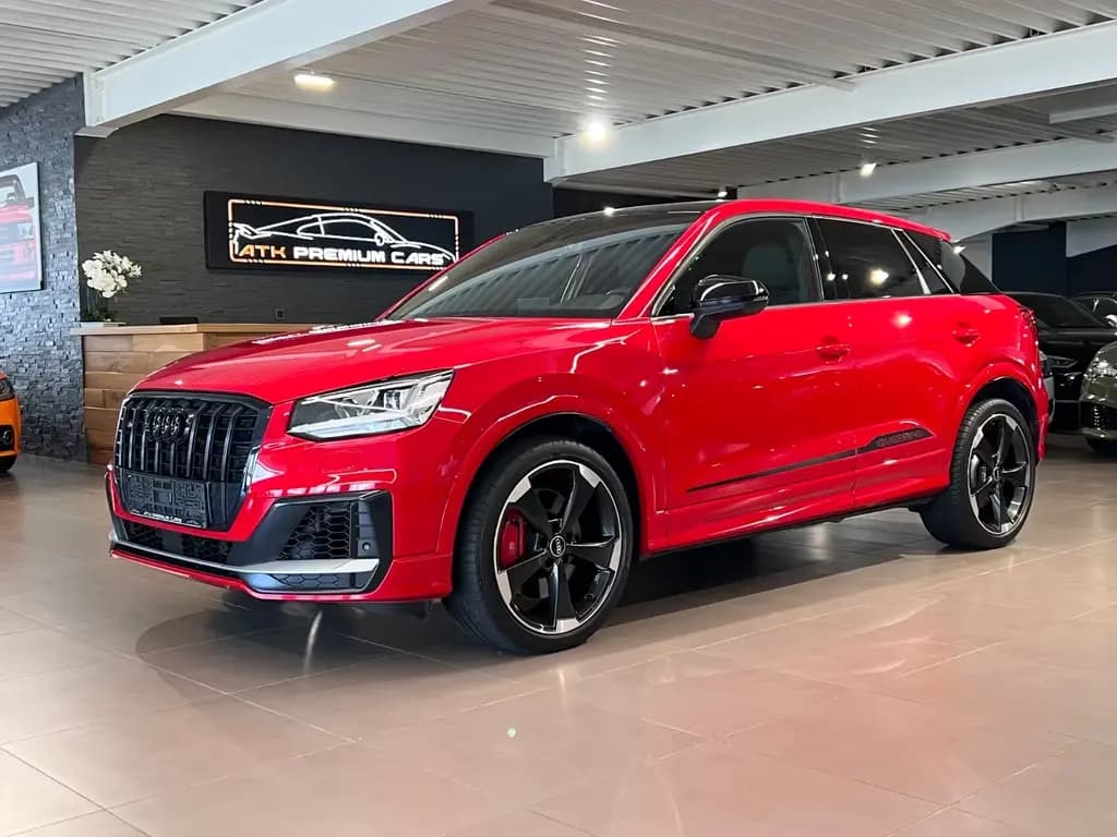 Main__Slider__Photo:Audi SQ2 TFSI S tronic quattro sport PANO AHK DIGITAL 11/2019-0