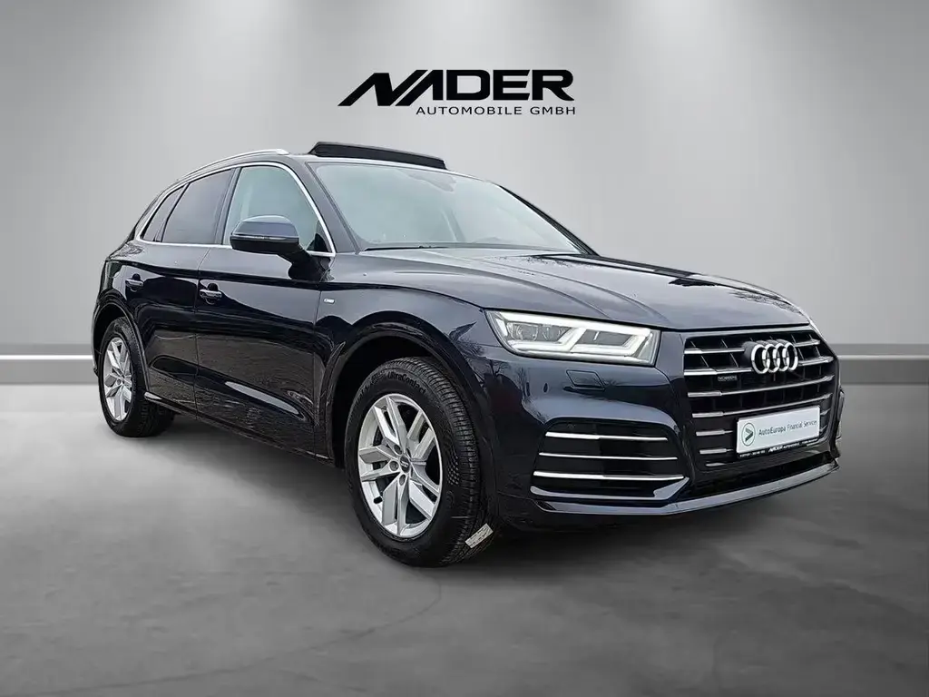 Main__Slider__Photo:Audi Q5 55 TFSI e quattro sport 2.0 TFSI Metallic 09/2020-1