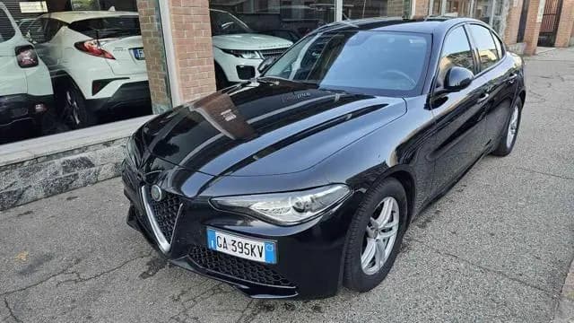 Main__Slider__Photo:Alfa Romeo Giulia ROMEO Giulia 2.2 Turbodiesel 160 CV AT8 Bus 02/2020-0