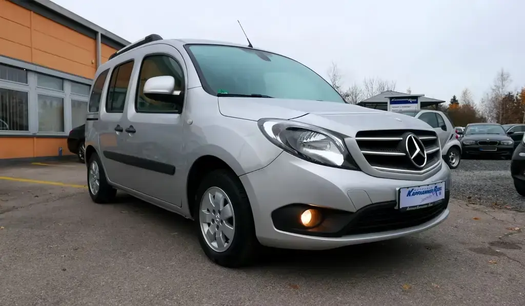 Main__Slider__Photo:Mercedes-Benz Citan 111 CDI TOURER-Edition/Kamera/AHK 07/2019-1
