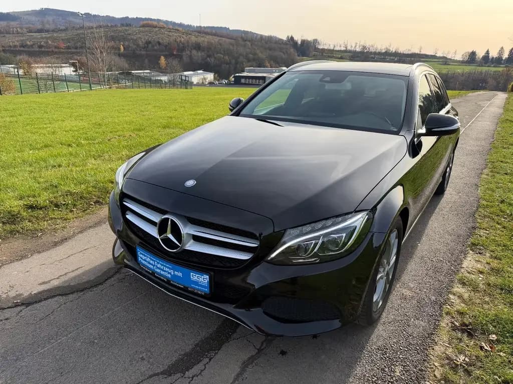 Main__Slider__Photo:Mercedes-Benz C-Class 250 T-Modell C250T BlueTec Automatik LED 09/2014-0