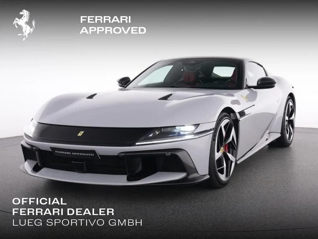 Main__Slider__Photo:Ferrari 12Cilindri Full Carbon 04/2025-0