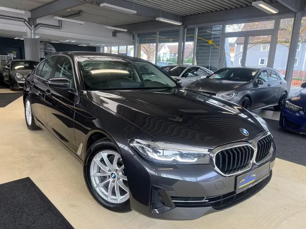 Main__Slider__Photo:BMW 520 d Lim. Mild Hybrid *SITZHEIZUNG & BELÜFTUNG* 02/2022-0