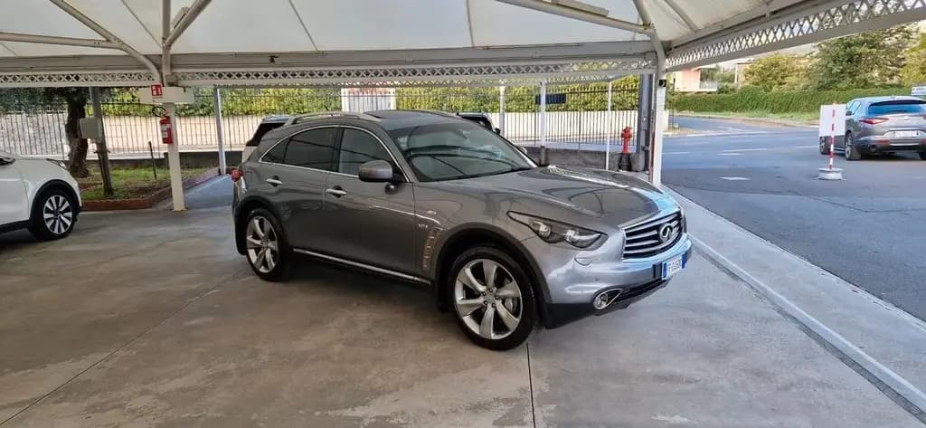 Main__Slider__Photo:Infiniti QX70 3.0 diesel V6 AT S Premium 08/2016-0