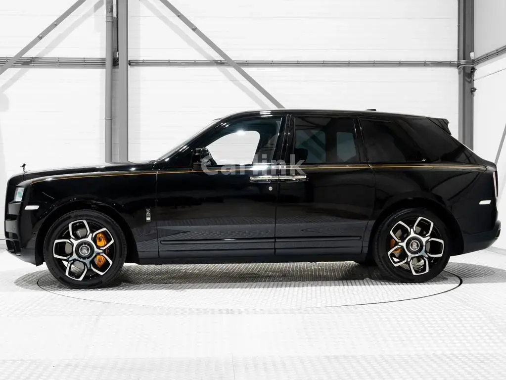 Main__Slider__Photo:Rolls-Royce Cullinan Black Badge -SHOOTING STAR H/L-AS NEW- 09/2023-1