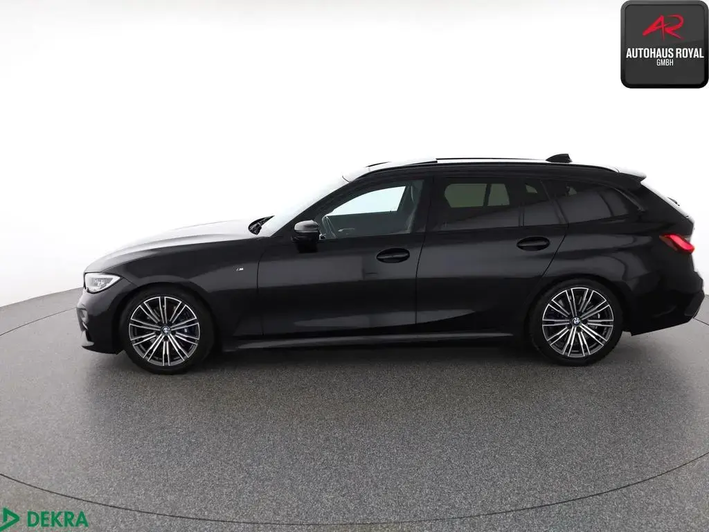 Main__Slider__Photo:BMW 3 Series 330 i T xDrive SAG M SPORT HUD,LASER,HARMAN/K 01/2020-1