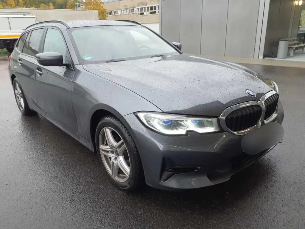 Main__Slider__Photo:BMW 320 dA Advantage Touring Laser ACC 96' 06/2022-0