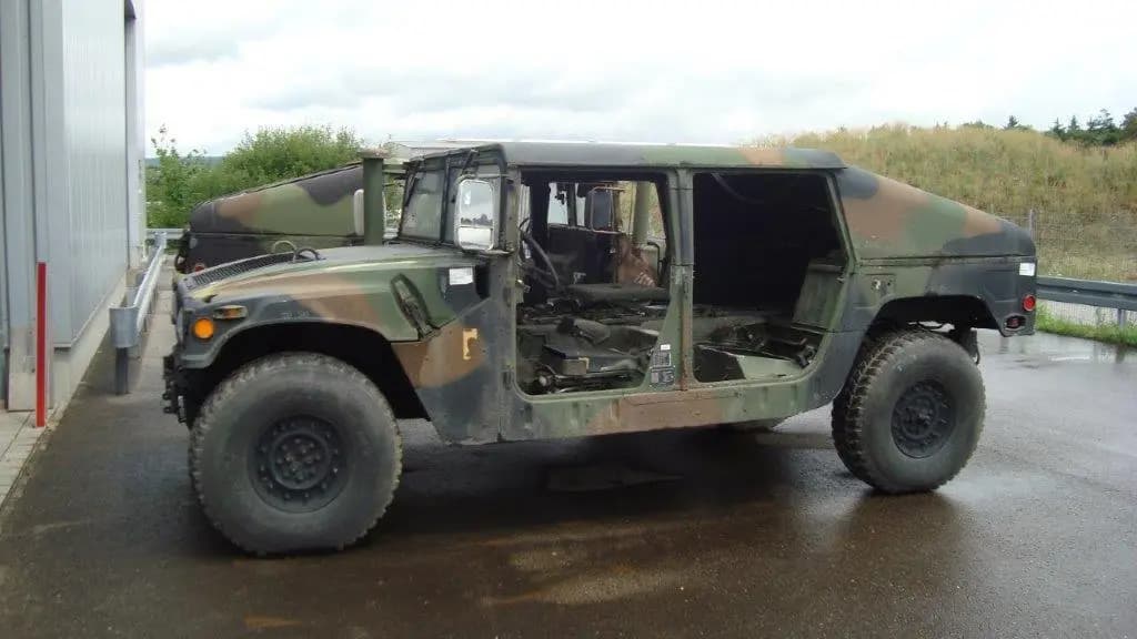 Main__Slider__Photo:Hummer H1 , HMMWV, Slant Back 07/1986-0