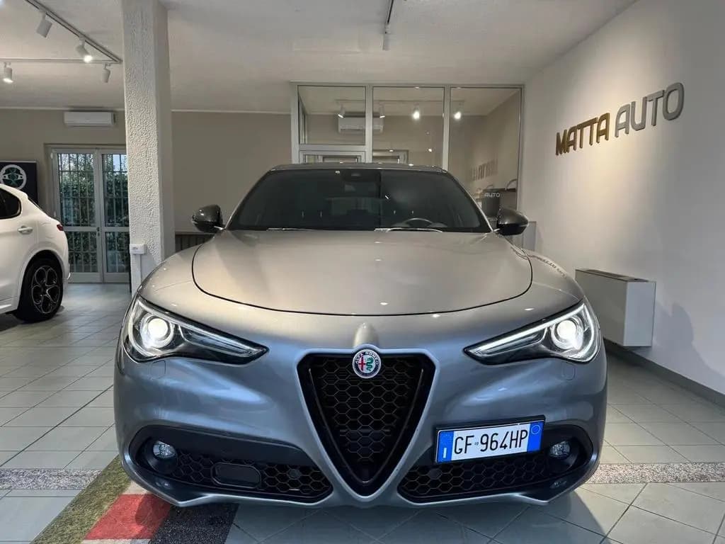 Main__Slider__Photo:Alfa Romeo Stelvio 2.2 Turbodiesel 210 CV AT8 Q4 04/2021-0