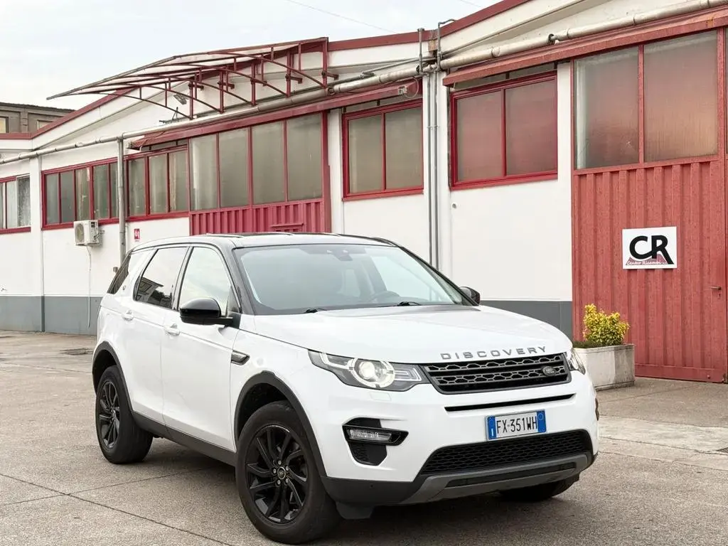 Main__Slider__Photo:Land Rover Discovery Sport 2.0 TD4 150 CV HSE Lu 07/2019-1