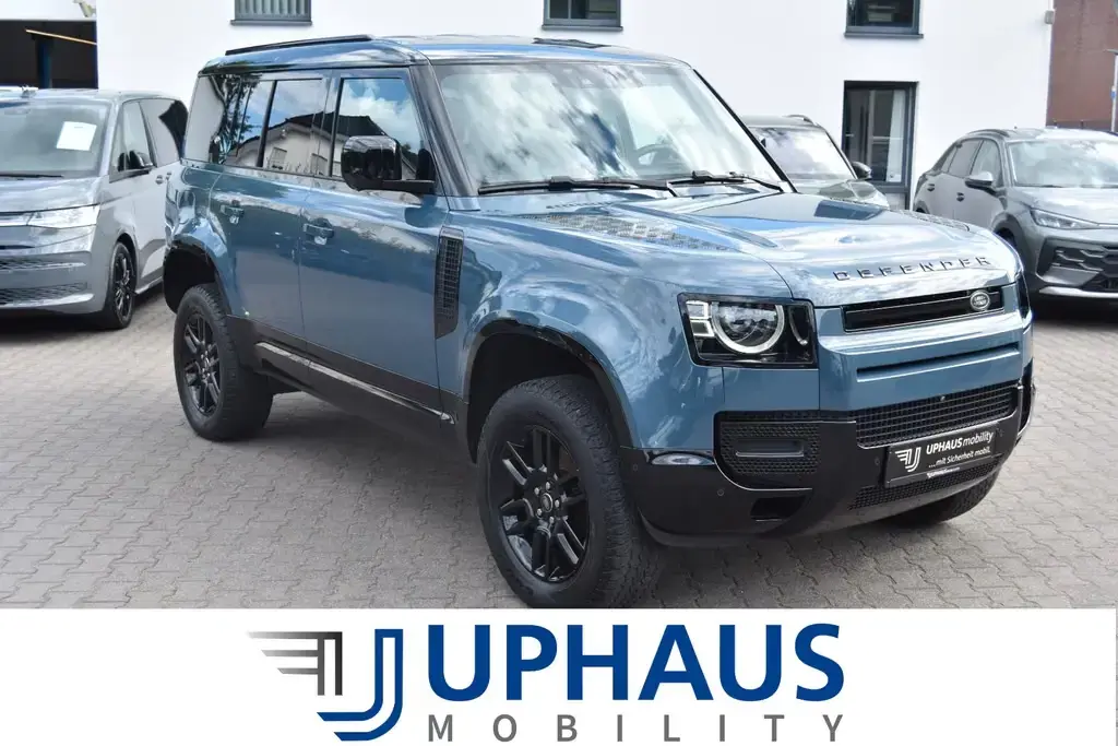 Main__Slider__Photo:Land Rover Defender 110 D250 XDynamic Off-Road-P/HUD/AHKs 10/2023-1
